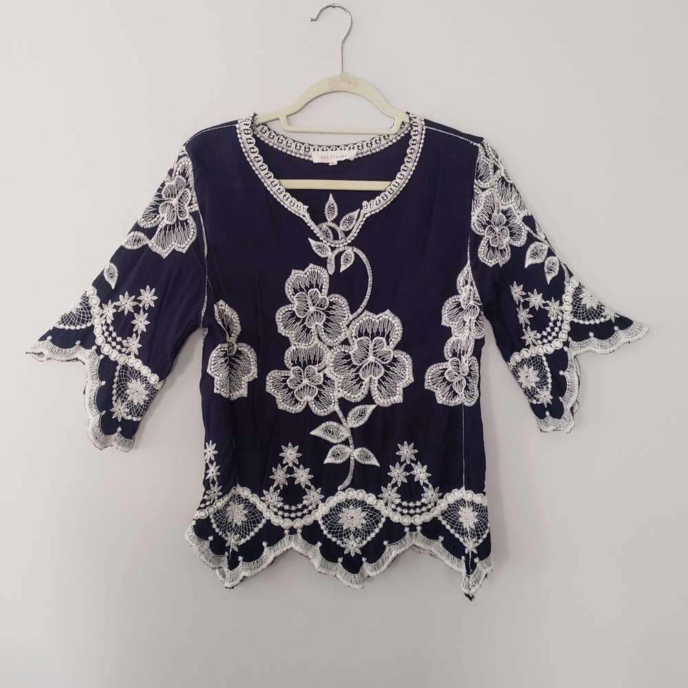 Solitaire Embroidered Floral Boho Tunic Top LARGE Hippie Concert Hanky Hem Flare